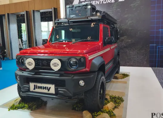 Suzuki memamerkan mobil modifikasi di ajang Indonesia Modification Expo (IMX) 2025 di ICE BSD, Tangerang. (Sumber: Poskota/Erwan Hartawan)
