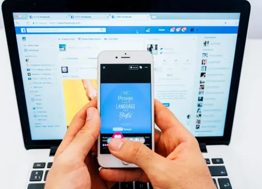 Download video dari Facebook. (Sumber: Freepik)