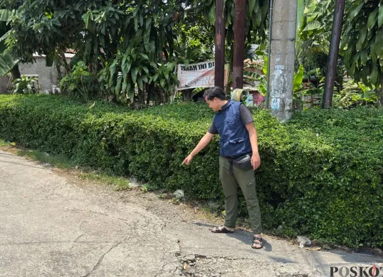 Tempat penemuan mayat remaja di Kampung Babakan Tarikolot, Kelurahan Nanggewer, Kecamatan Cibinong, Kabupaten Bogor, Rabu, 15 Oktober 2025. (Sumber: Poskota/Giffar Rivana)