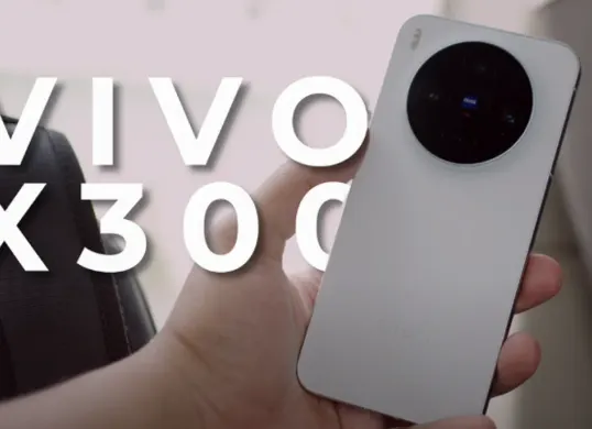 Spesifikasi lengkap dan perkiraan harga Vivo X300 Series. (Sumber: YouTube/Taufik Nobo)
