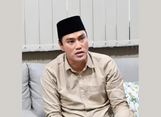 KECAM: Anggota Komisi IV DPRD Jabar, Abdul Karim, mengecam penayangan video yang diunggah lewat program 'Xpose Uncensored' di salah satu stasiun televisi nasional yang menyorot kehidupan Pondok Pesantren Lirboyo. (Sumber: Istimewa)