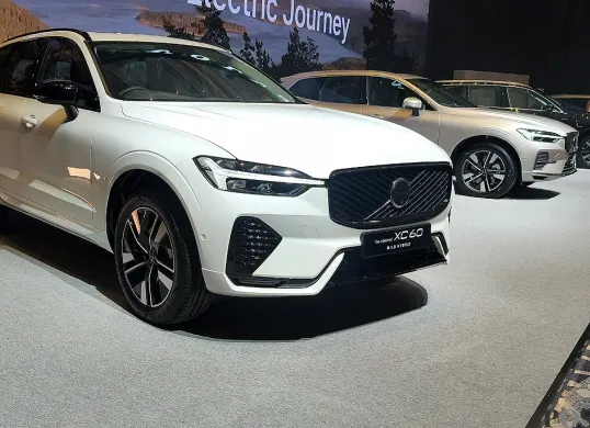 Volvo luncurkan XC60 dan XC90 terbaru di Indonesia, hadir dengan teknologi hybrid. (Sumber: POSKOTA | Foto: Erwan Hartawan)