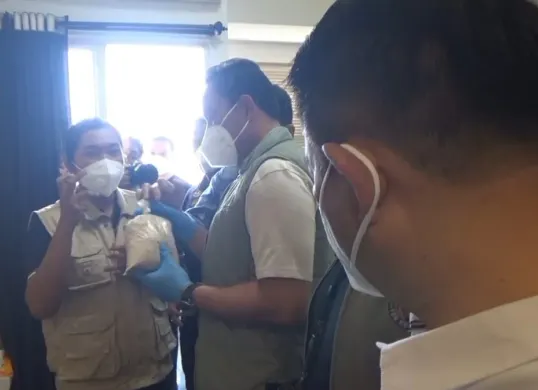 BNN berhasil membongkar sebuah laboratorium rahasia pembuat sabu di Apartemen Serpong Garden, Cisauk, Kabupaten Tangerang. (Sumber: Dok BNN)