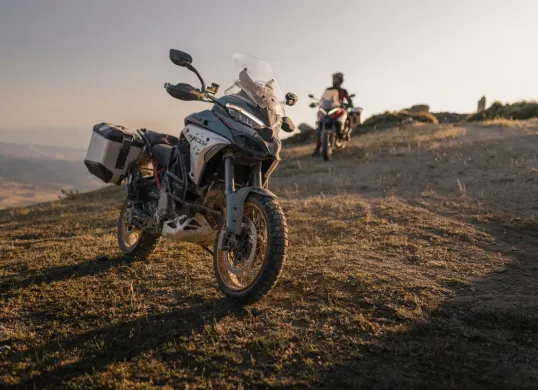 Ducati meluncurkan Multistrada V4 Rally 2026 dengan teknologi radar, suspensi adaptif baru, dan mesin V4 Granturismo. (Sumber: Ducati)