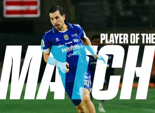 Potret gelandang Persib Bandung, Thom Haye yang bangkit usai gagal ke Piala Dunia 2026 bersama Timnas Indonesia. (Sumber: Instagram/@persib)