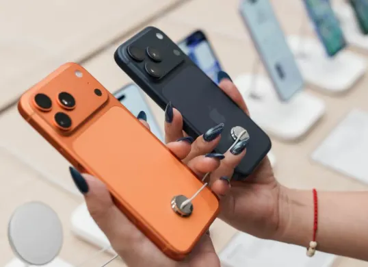 Harga iPhone 17 pro dan 17 pro max (Sumber: Poskota/Bilal)