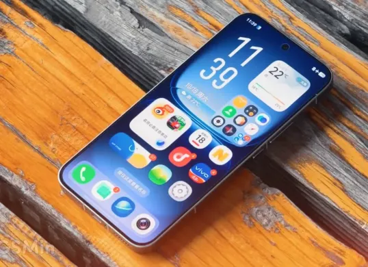 Spesifikasi HP iQoo 15 Mini (Sumber: YouTube/GSMin)