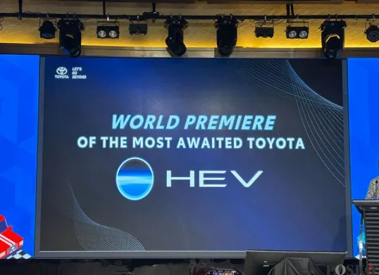 Toyota dipastikan meluncurkan dua mobil baru di GJAW 2025, ICE BSD, Padegangan, Kabupaten Tangerang. (Sumber: Poskota/Erwan Hartawan)