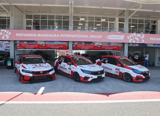Tim HRI bersiap Seri 3 & 4 Mandalika Festival of Speed 2025 di Sirkuit Mandalika, Lombok, Sabtu-Minggu, 25-26 Oktober 2025. (Sumber: Dok. Honda)
