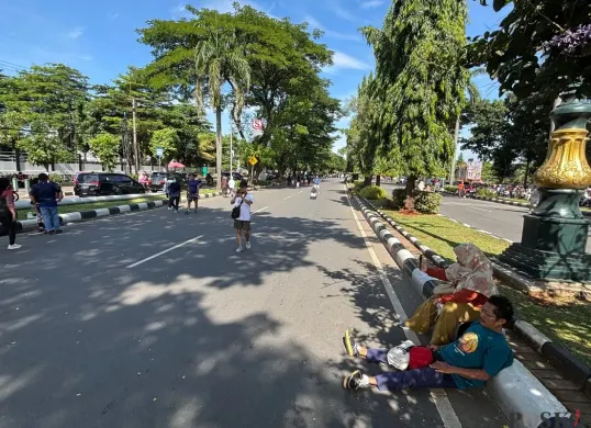 Suasana CFD di Jalan Tegar Beriman, Cibinong, Kabupaten Bogor, Minggu, 26 Oktober 2025. (Sumber: Poskota/Giffar Rivana)