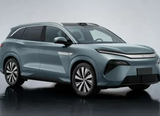 BYD resmi memperkenalkan Atto 8, di ajang Tashkent International Auto Show 2025, Uzbekistan. (Sumber: BYD Global)