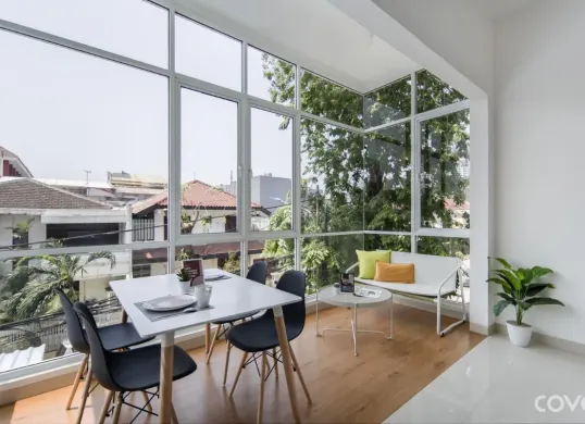 Bagian luar kost di Tanjung Duren. (Sumber: Dok. Cove)