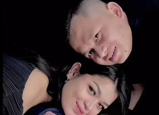 Suami Suci Feblika Silaban yang diduga selingkuh dengan mahasiswa kedokteran Sarah Wanda Nainggolan. (Sumber: TikTok/@leylemeger)