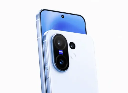 Vivo S50 Series hadir dengan dua varian, Vivo S50 layar 6.59 inci dan Pro Mini versi kompak 6.31 inci. (Sumber: YouTube/Tech News)