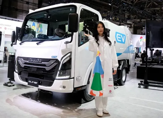 Isuzu memamerkan berbagai kendaraan konsep dan teknologi baru di Japan Mobility Show 2025. (Sumber: Dok Isuzu)