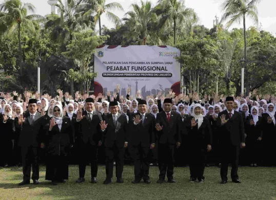Gubernur Jakarta, Pramono Anung melantik 992 pejabat fungsional ASN Pemprov Jakarta di Balai Kota Jakarta, Rabu, 3 September 2025. (Sumber: Dok. Kominfotik Pemprov Jakarta)