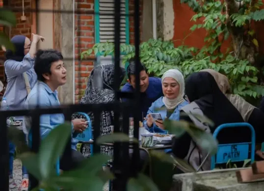Uncle Jo Kopi salah satu tempat nongkrong dekat stasiun Bogor. (Sumber: Instagram/@unclejokopi.id)
