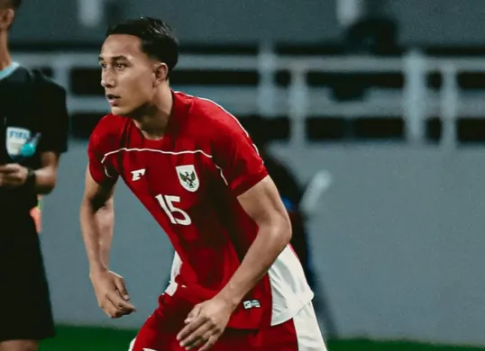 Potret Miliano Jonathans saat berseragam Timnas Indonesia. (Sumber: Instagram/@TimnasIndonesia)