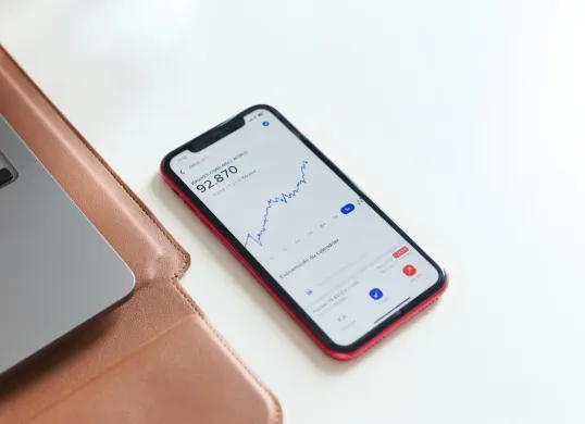 6 Alasan Kenapa Harus Mulai Investasi dari Sekarang (Sumber: Unsplash/Teddy GR)
