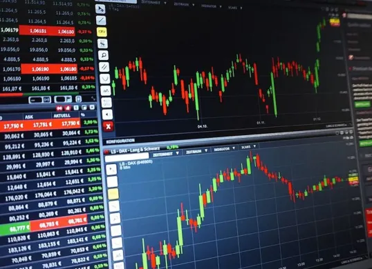 IHSG Pasca Reshuffle: Sinyal Rebound atau Masih Terjebak Tekanan Jual? (Sumber: Pinterest)