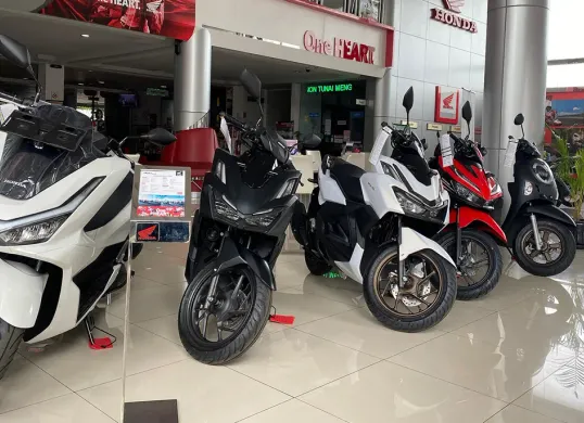 PT Wahana Makmur Sejati hadirkan program September Ceria hingga 30 September 2025, menawarkan diskon dan potongan tenor untuk pembelian motor Honda berbagai tipe. (Sumber: Dok Wahana Makmur)