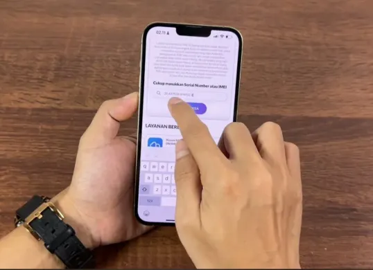 Kenali ciri iPhone bypass, jangan sampai salah beli. (Sumber: YouTube/Romli Riski)