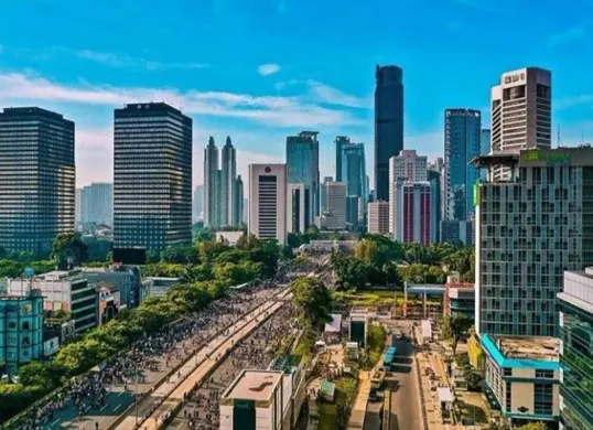 Suasana keindahan kota Jakarta (Sumber: Pinterest)