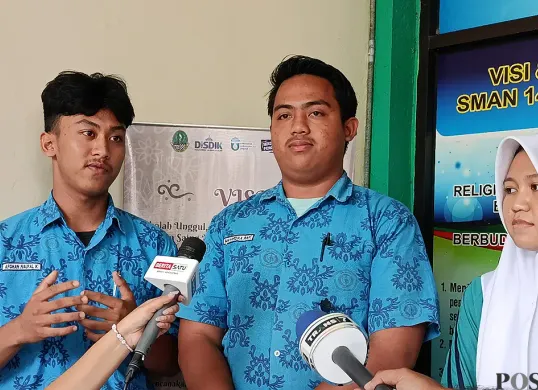 Pengurus OSIS SMAN 14 Kota Bekasi. (Sumber: POSKOTA | Foto: Nurpini Aulia Rapika)