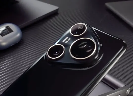 Spesifikasi Huawei Pura 80 Ultra Lengkap dengan Harganya (Sumber: YouTube/GadgetIn)