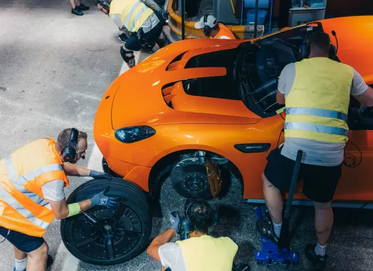 Mobil listrik konsep Mercedes-AMG GT XX bersama Michelin Pilot Sport 5 berhasil menempuh 40.075 km dalam waktu kurang dari 8 hari di Italia. (Sumber: Michelin)