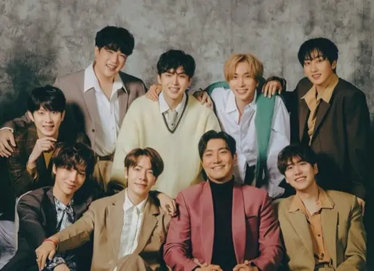 Super Junior rayakan 20 tahun berkarya dengan tur dunia spektakuler. (Sumber: Instagram)