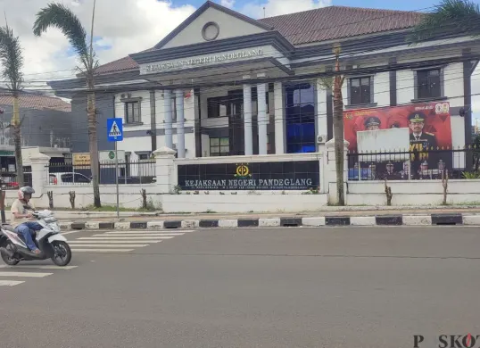Kantor Kejari Kabupaten Pandeglang di Jalan Raya Pandeglang-Serang. (Sumber: Poskota/Samsul Fatoni)