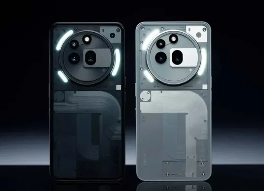 Desain transparan Nothing Phone 3a Pro dengan Glyph Interface yang ikonik. (Sumber: Pinterest)
