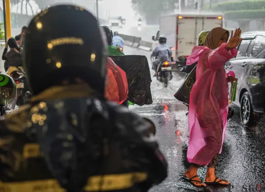 Prediksi cuaca Jakarta hari ini, Minggu, 21 Desember 2025. (Sumber: Poskota/Bilal Nugraha Ginanjar)
