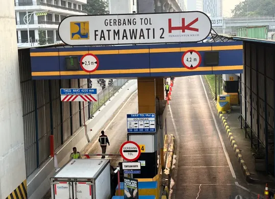 Pemprov Jakarta dan BPJT melakukan uji coba satu jalur di Tol Fatmawati secara gratis pada Senin, 15 September 2025. (Sumber: POSKOTA | Foto: M Tegar Jihad)