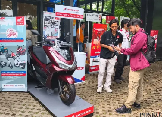 FIFGROUP kembali menjadi platinum sponsor di Indonesia Motorcycle Show (IMOS) 2025 dengan promo menarik dan berbagai aktivitas seru. (Sumber: Poskota/Erwan Hartawan)
