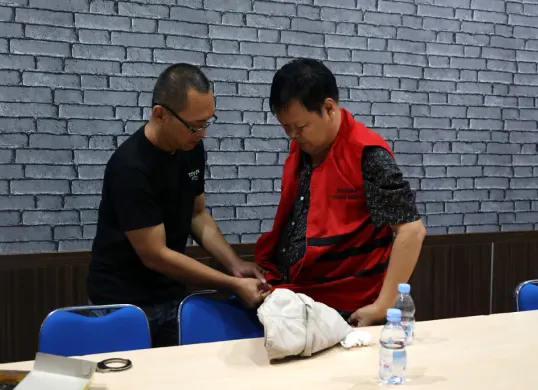 Johnny Kainde terpidana kasus penipuan JB Grup ditangkap setelah 2 tahun buron. (Sumber: Dok Penkum Kejati Banten)