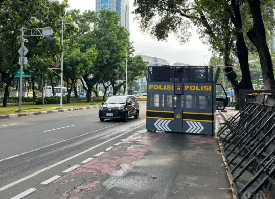 Arus lalu lintas di Kawasan Patung Kuda, Jakarta Pusat, tampak lenggang, Rabu, 17 September 2025. (Sumber: Poskota/Muhammad Tegar Jihad)