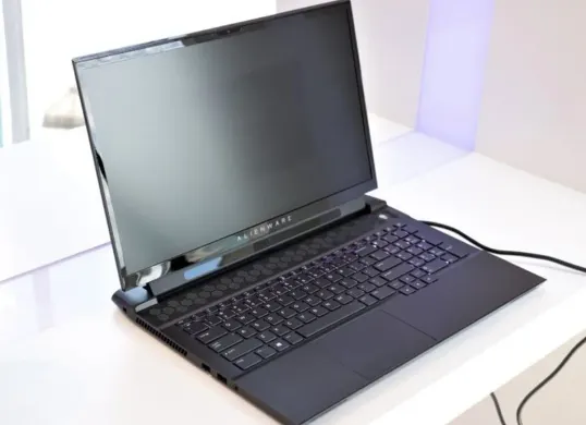 5 Laptop Ultra-Ringan Terbaru yang Mampu Jalankan Game Berat Seperti PC Gaming (Sumber: Pinterest)