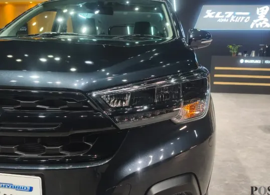 Suzuki resmi meluncurkan XL7 Hybrid Alpha Kuro, varian baru dengan tampilan serba hitam dan teknologi SHVS. (Sumber: Poskota/Erwan Hartawan)