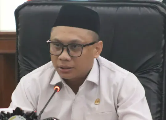 Anggota DPRD Provinsi Gorontalo dari Fraksi PDIP, Wahyudin Moridu yang tengah viral. (Sumber: Instagram/@wahyumoridu)