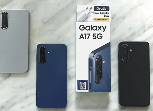 Samsung Galaxy A17 5G hadir dengan desain tipis, layar Super AMOLED 90Hz, kamera 50 MP OIS, serta dukungan update software jangka panjang hingga 6 tahun. (Sumber: Dok/Samsung)