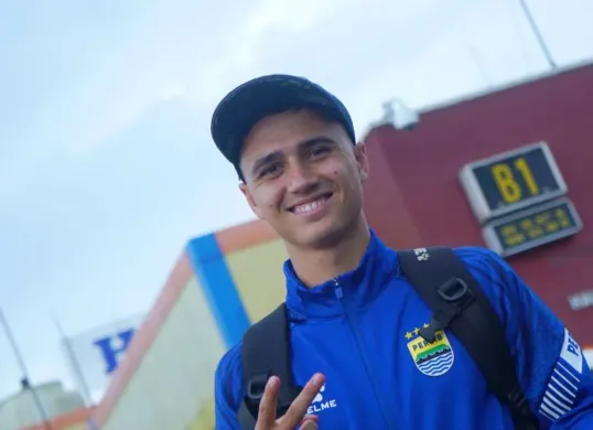 Potret pemain Persib Bandung, Eliano Reijnders. (Sumber: Persib)