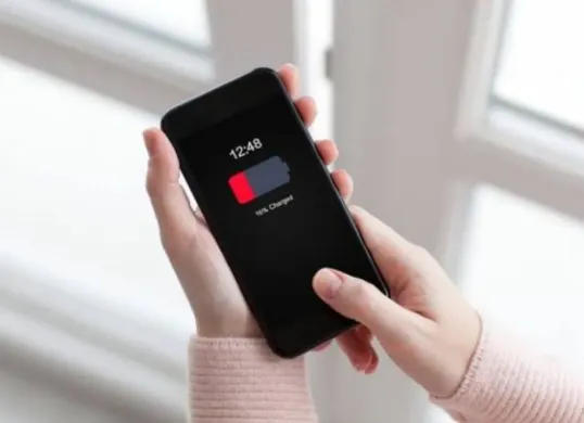 Cara menghemat daya baterai ponsel Android. (Sumber: Pinterest)
