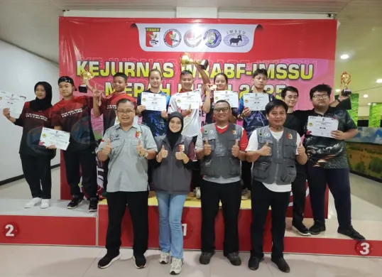 Atlet asal Depok meraih dua medali emas dan satu perunggu dalam ajang Kejuaraan Nasional WRABF - IMSSU Merah Putih. (Sumber: KONI Depok)