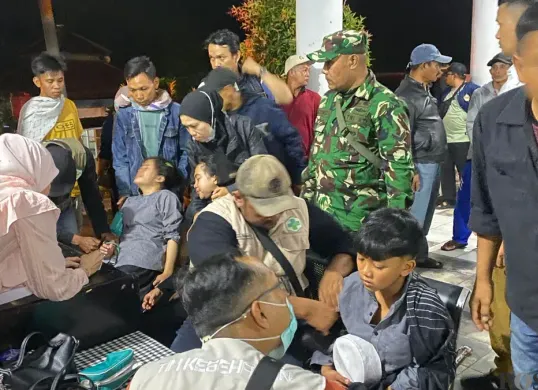 Petugas dan tenaga medis siaga di Puskesmas dan RSUD Cililin, Selasa 23 September 2025. (Sumber: Poskota/Gatot Poedji Utomo)