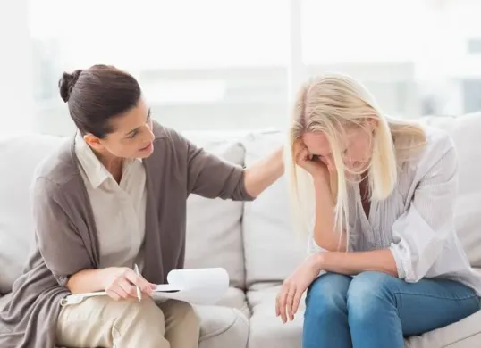 Tak Perlu Berjuang Sendirian, JakCare Hadir Jadi Penolong Kesehatan Mental Ibu Kota (Sumber: Pinterest)