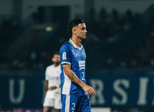 Eliano Reijnders masuk daftar susunan pemain Persib vs Persita malam ini. (Sumber: Instagram/@eliano.r)