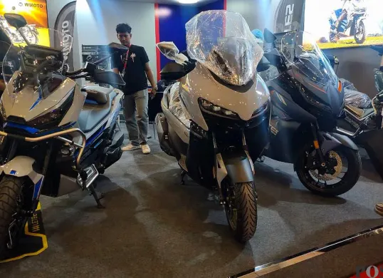 MForce tampil di IMOS 2025 kenalkan sejumlah model sepeda motor dengan harga mulai Rp23 jutaan. (Sumber: POSKOTA | Foto: Erwa)