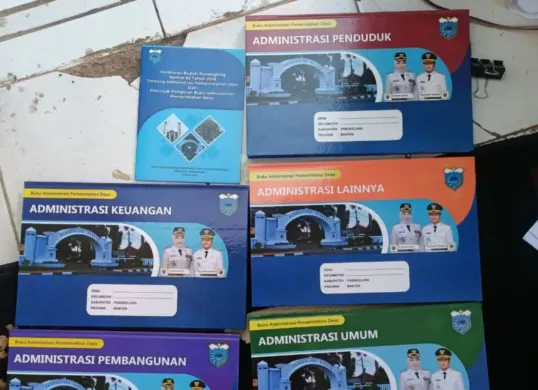 Sejumlah buku administrasi desa di salah sebuah  desa di Kabupaten Pandeglang. (Sumber: Dok. Warga)